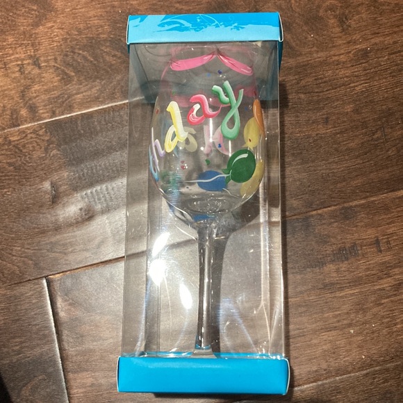 De-Lite hand painted personality HAPPY BIRTHDAY tall stem wine glass NWT - Picture 3 of 5